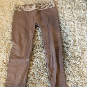 Discontinued** GYMSHARK FIT LEGGING